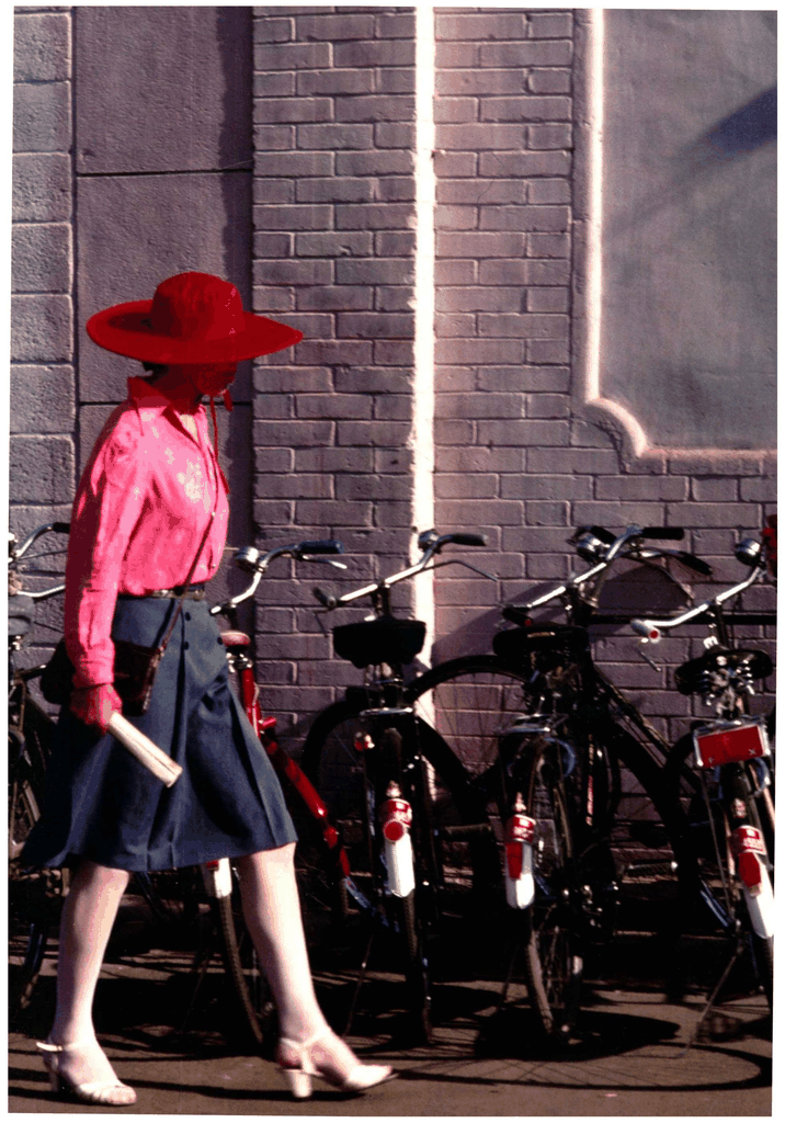 八十年代街头时尚女性