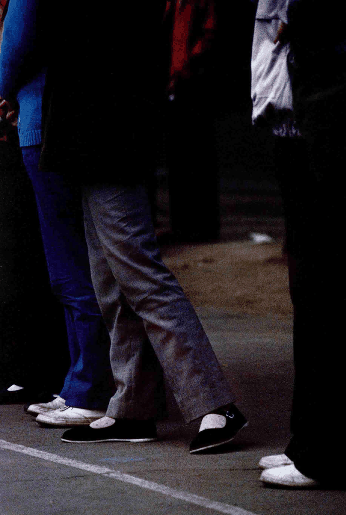 旧时光里的排队身影